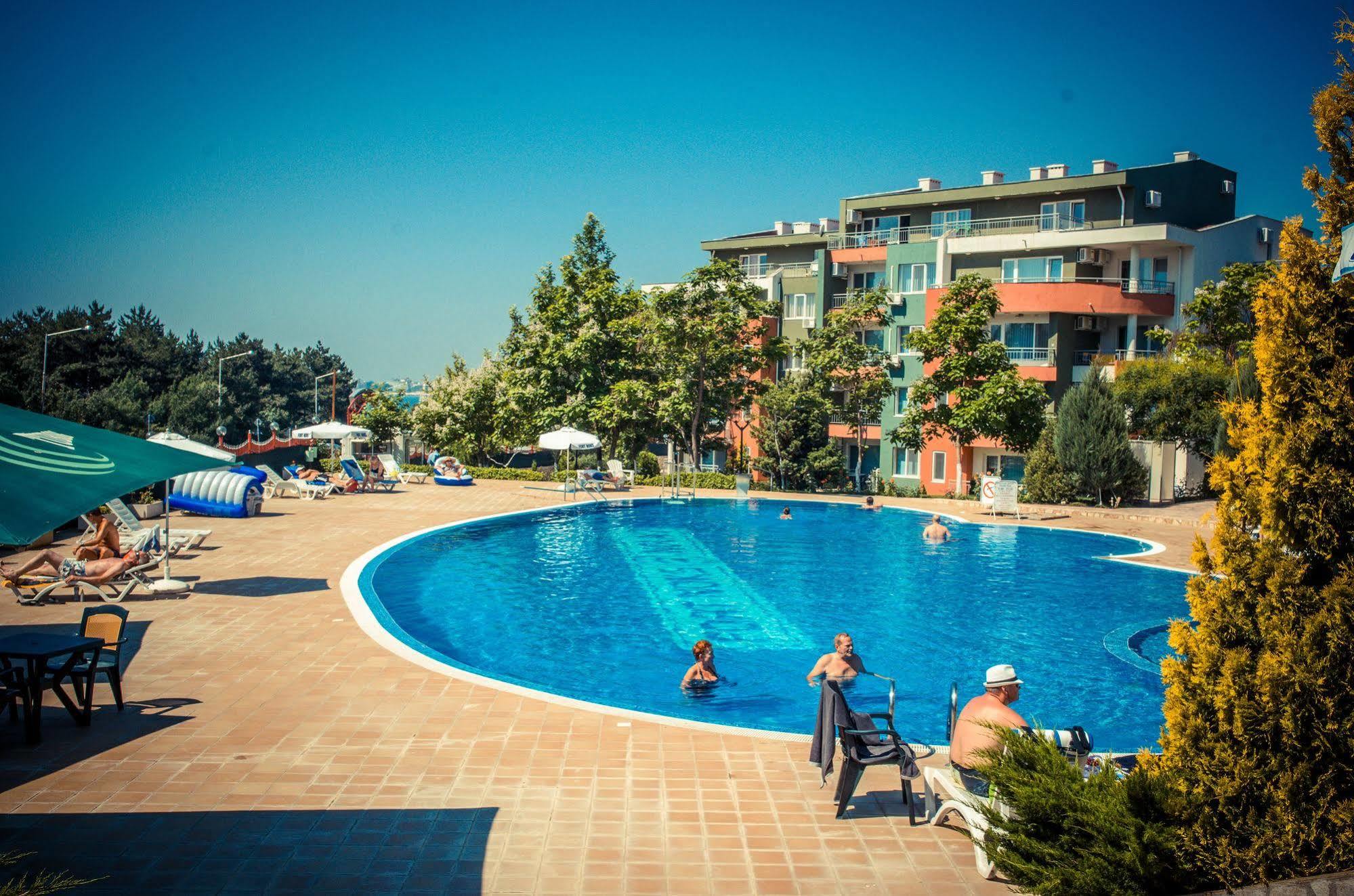 Gt Green Fort Beach Apartments サニービーチ エクステリア 写真